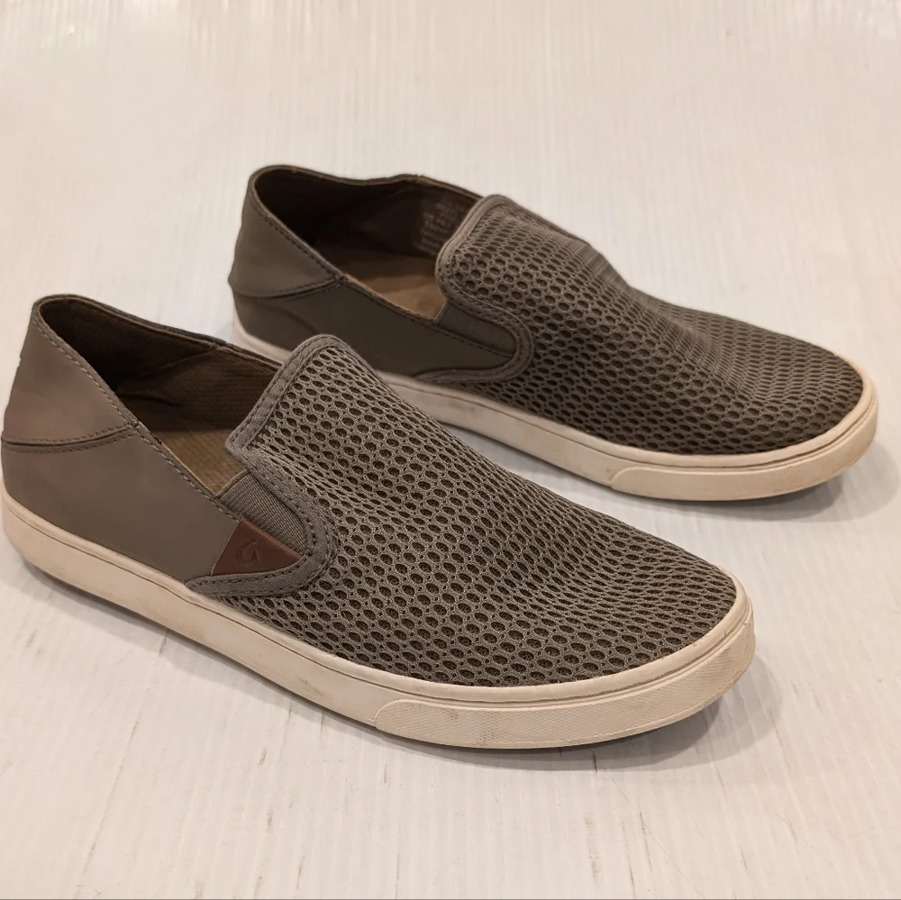 OLUKAI Pehuea tan green slip-on sneakers loafers size 8.5